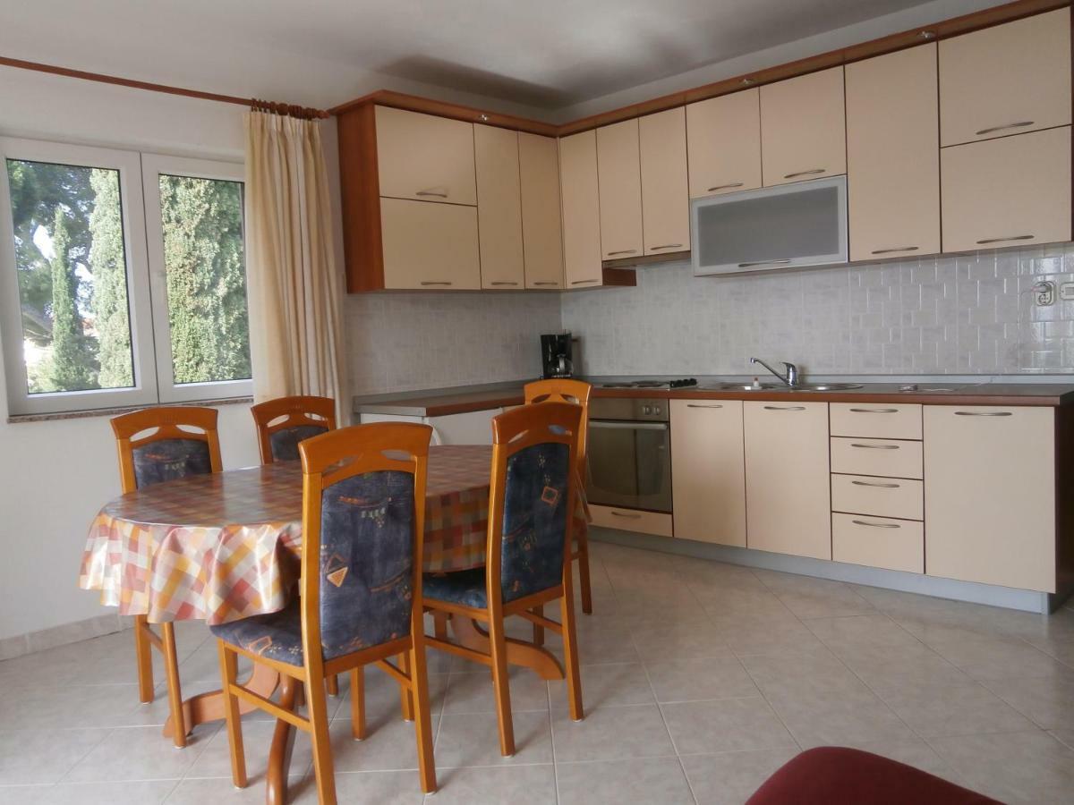 Apartment Maglica Zlarin Eksteriør bilde
